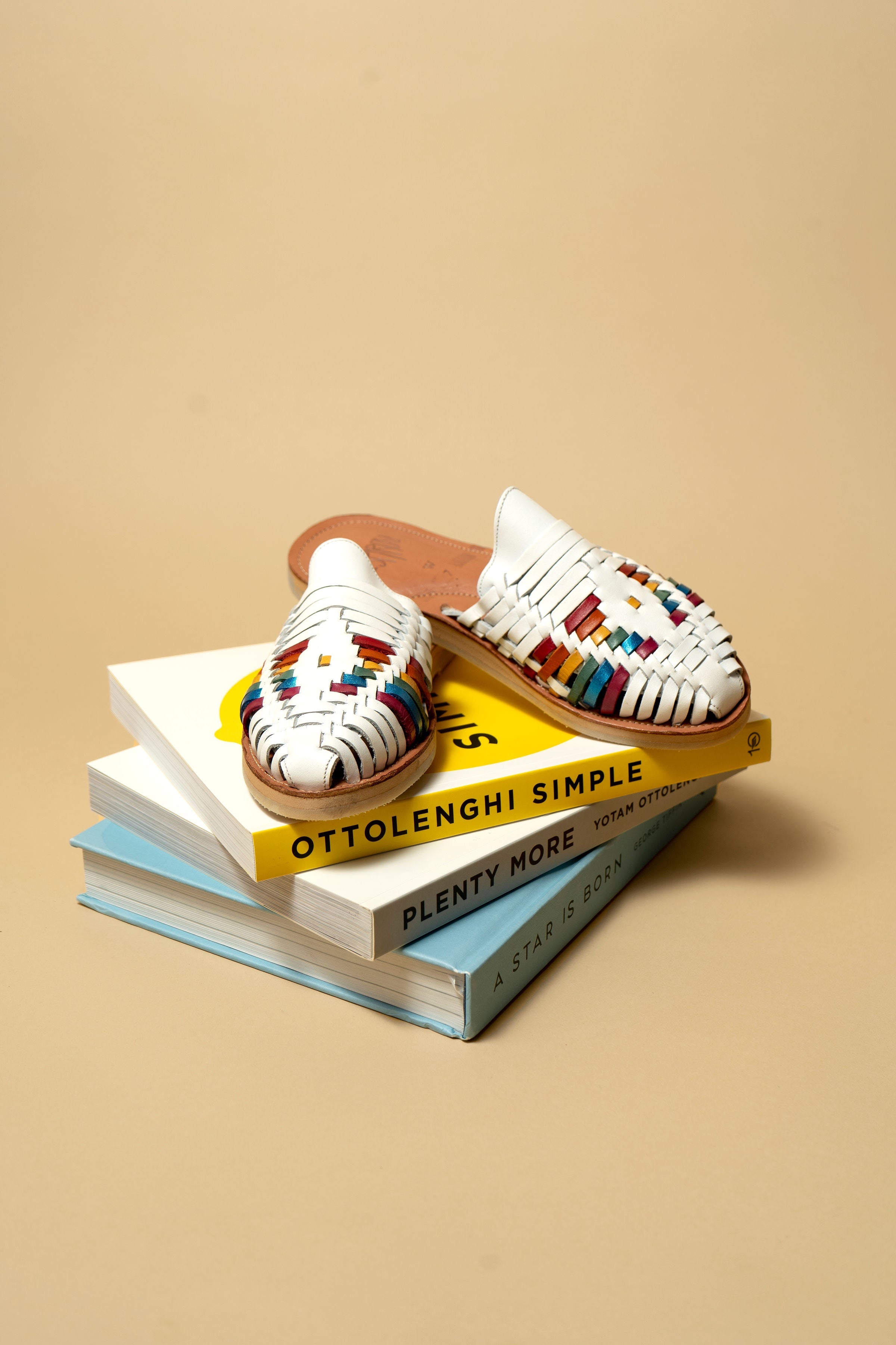 Objects that Stay: How to Choose Pieces You’ll Still Love in 10 Years